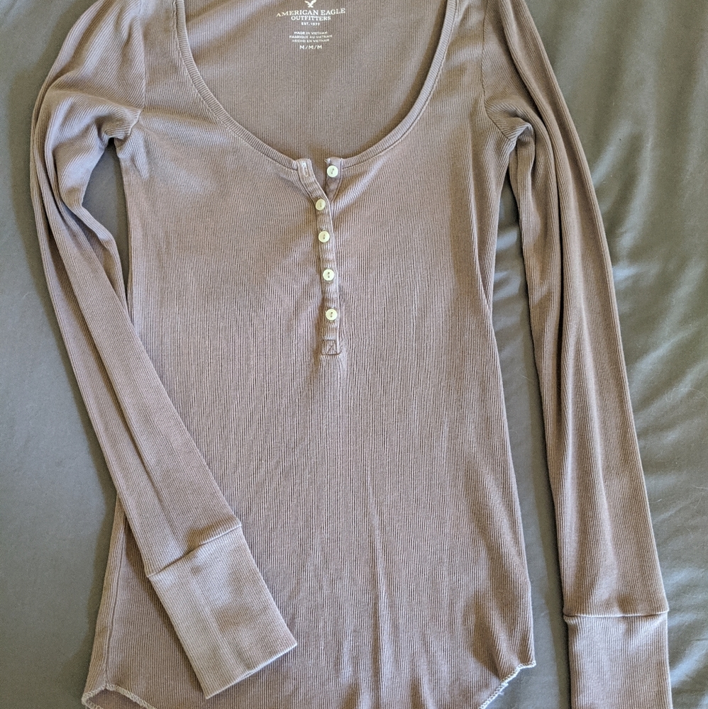 American Eagle Henley